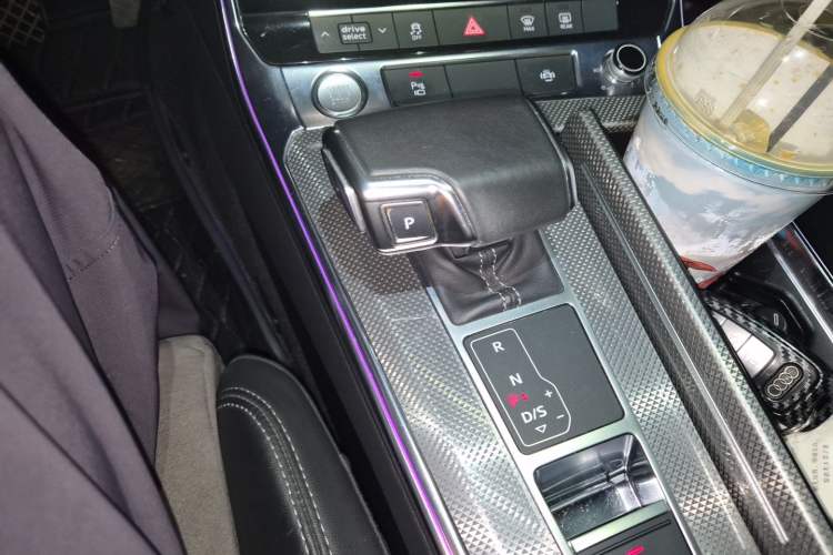 Used Audi A6L 2020 40 TFSI Luxury Dynamic Edition Gear Lever