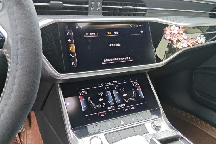 Used Audi A6L 2020 45 TFSI Prestige Dynamic Edition Audio And AC Panel