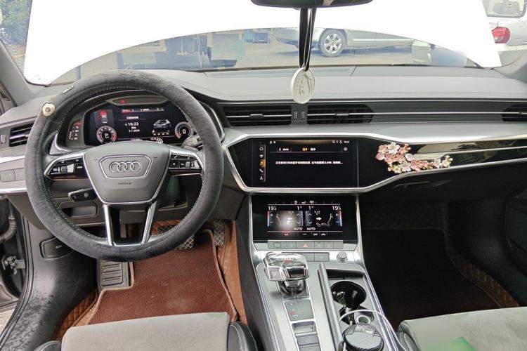 Used Audi A6L 2020 45 TFSI Prestige Dynamic Edition Center Console