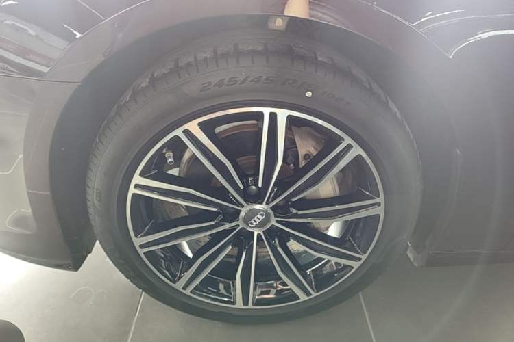 Used Audi A6L 2020 45 TFSI Prestige Dynamic Edition Left Front Wheel Hub