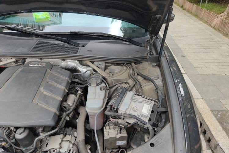 Used Audi A6L 2020 45 TFSI Prestige Dynamic Edition Engine Bay Left