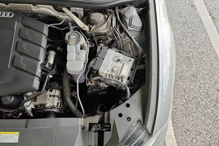 Used Audi A6L 2020 45 TFSI Prestige Dynamic Edition Engine Bay Left