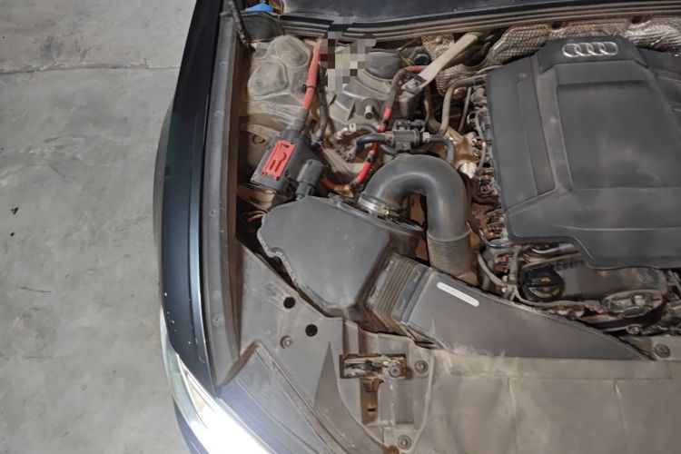 Used Audi A6L 2020 40 TFSI Luxury Dynamic Edition Engine Bay Right