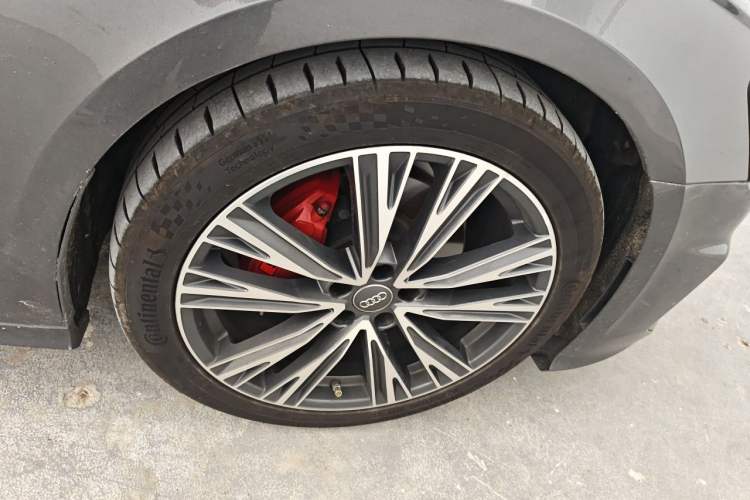 Used Audi A6L 2020 45 TFSI Prestige Dynamic Edition Right Front Wheel Hub