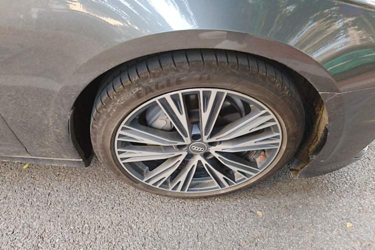 Used Audi A6L 2020 45 TFSI Prestige Dynamic Edition Right Front Wheel Hub