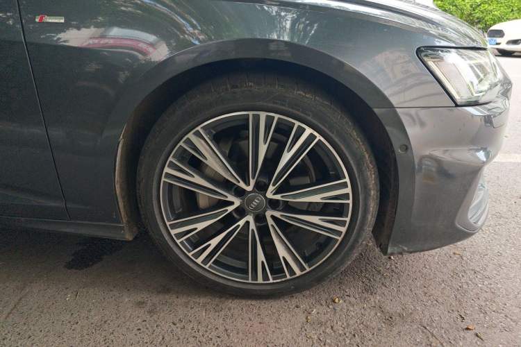 Used Audi A6L 2020 45 TFSI Prestige Dynamic Edition Right Front Wheel Hub