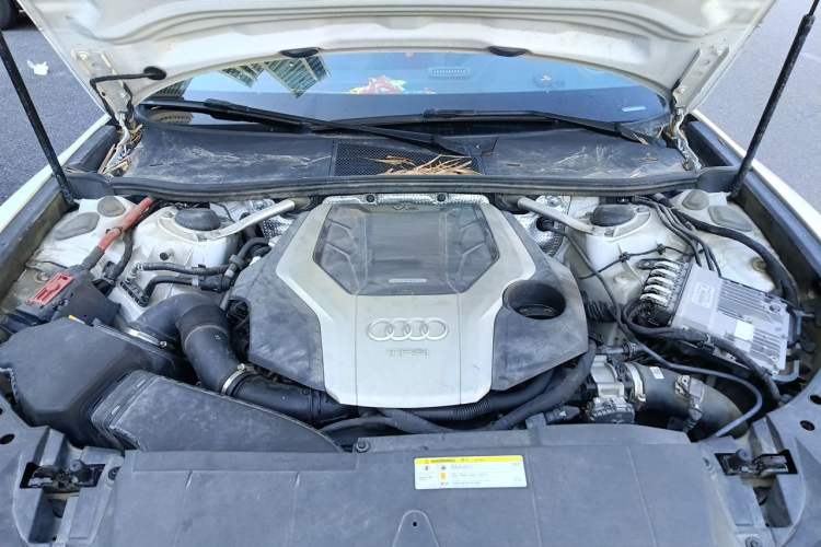 Used Audi A6L 2020 55 TFSI quattro Prestige Dynamic Edition Engine Bay