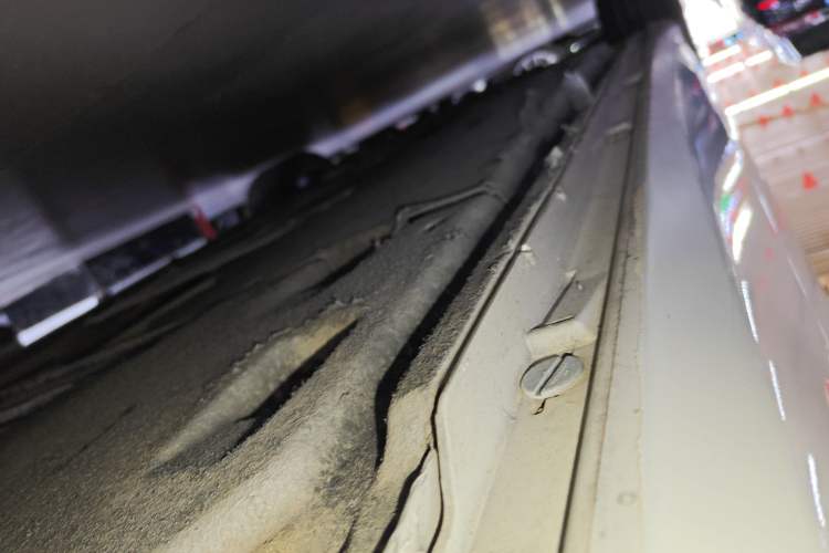 Used Audi A6L 2020 40 TFSI Luxury Dynamic Edition Left Side Sill