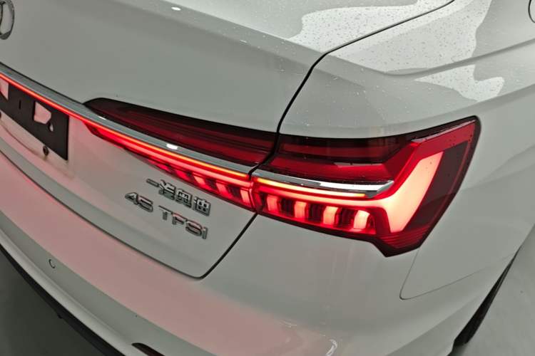 Used Audi A6L 2020 45 TFSI Prestige Dynamic Edition Right Rear Taillight
