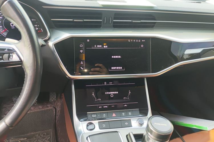 Used Audi A6L 2021 40 TFSI Luxury Prestige Edition Audio And AC Panel