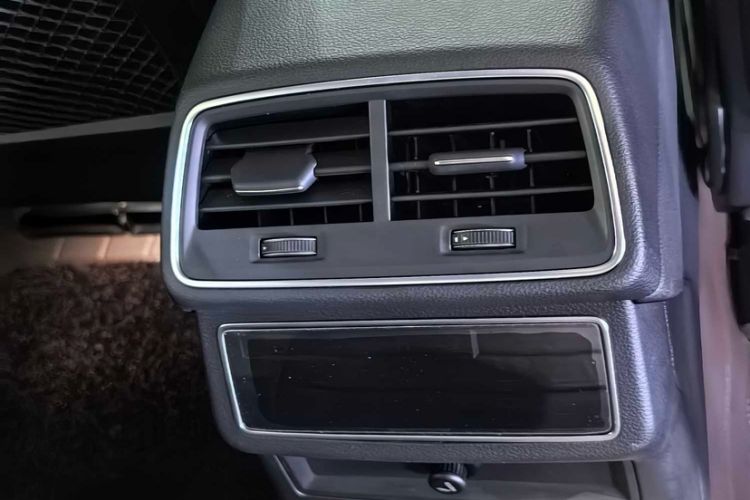 Used Audi A6L 2021 40 TFSI Luxury Prestige Edition Audio And AC Panel
