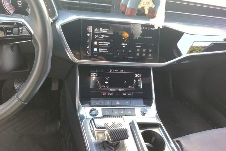 Used Audi A6L 2021 40 TFSI Luxury Dynamic Edition Audio And AC Panel