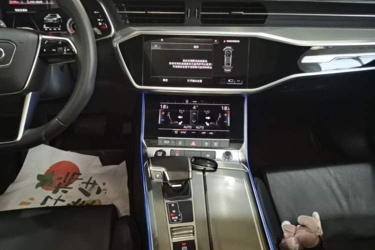 Used Audi A6L 2021 40 TFSI Luxury Prestige Edition Audio And AC Panel