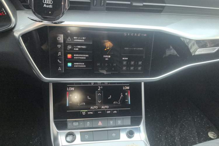 Used Audi A6L 2021 40 TFSI Luxury Dynamic Edition Audio And AC Panel