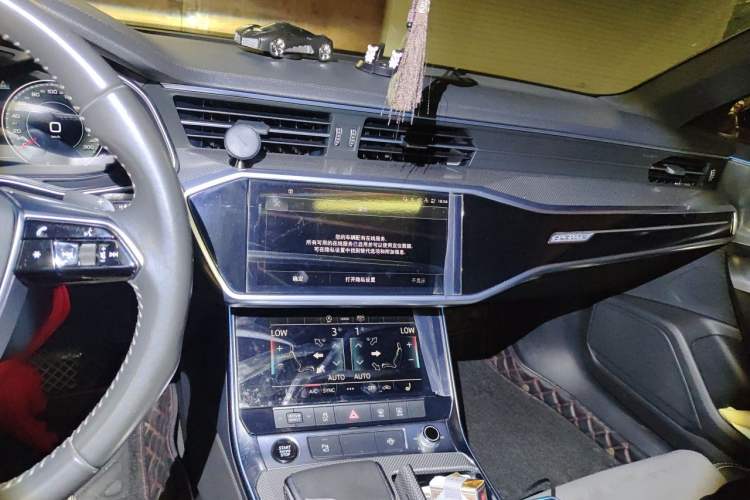 Used Audi A6L 2021 45 TFSI quattro Prestige Dynamic Edition Audio And AC Panel