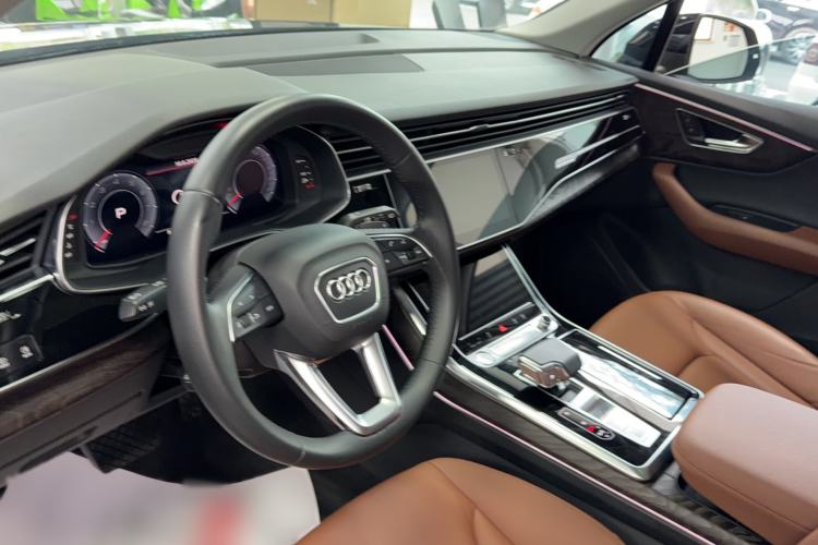 Used Audi A6L 2021 40 TFSI Luxury Dynamic Edition Audio And AC Panel