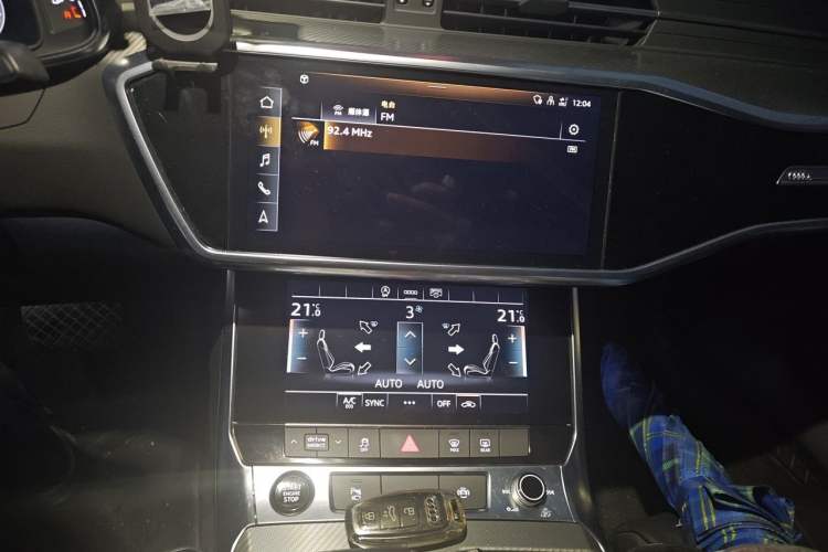 Used Audi A6L 2021 40 TFSI Luxury Prestige Edition Audio And AC Panel