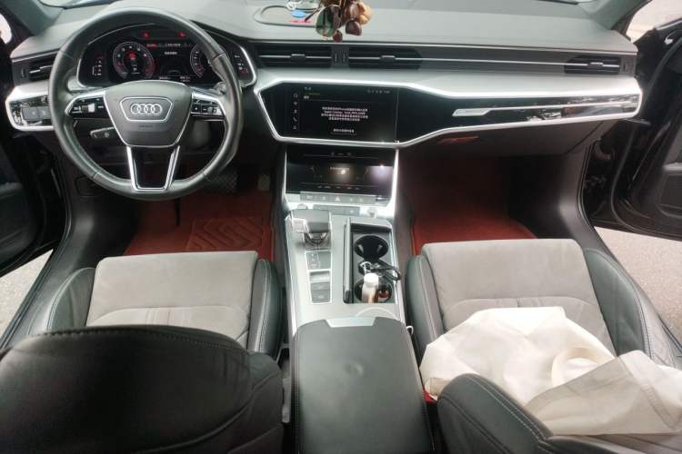 Used Audi A6L 2021 40 TFSI Luxury Dynamic Edition Audio And AC Panel