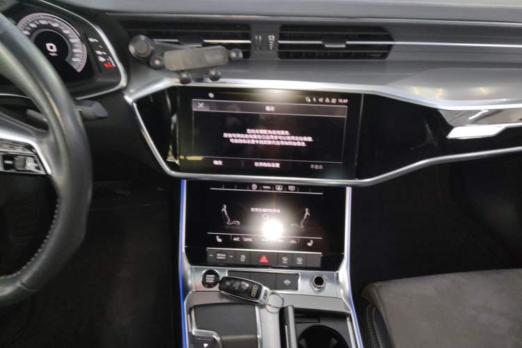 Used Audi A6L 2021 45 TFSI quattro Prestige Dynamic Edition Audio And AC Panel