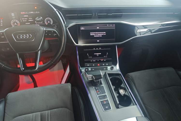 Used Audi A6L 2021 40 TFSI Luxury Dynamic Edition Audio And AC Panel