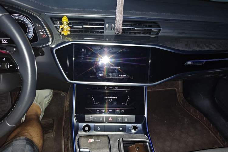 Used Audi A6L 2021 45 TFSI Prestige Dynamic Edition Audio And AC Panel