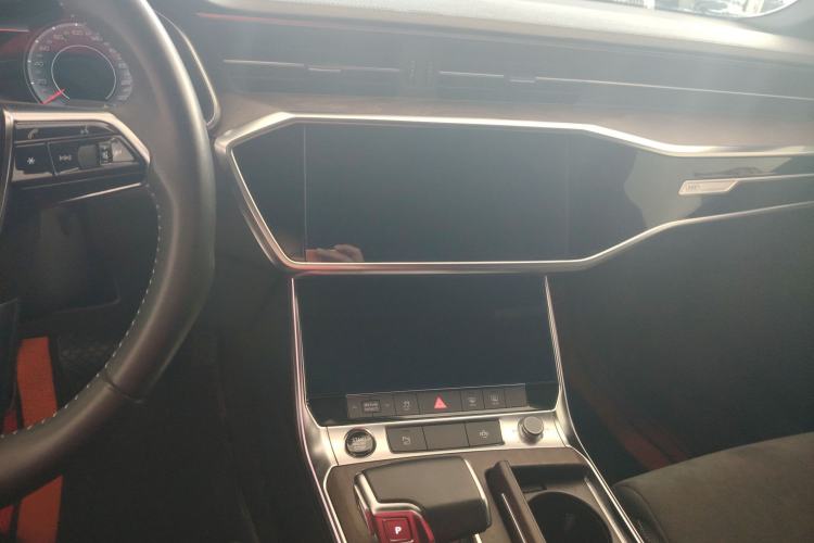 Used Audi A6L 2021 40 TFSI Luxury Dynamic Edition Audio And AC Panel