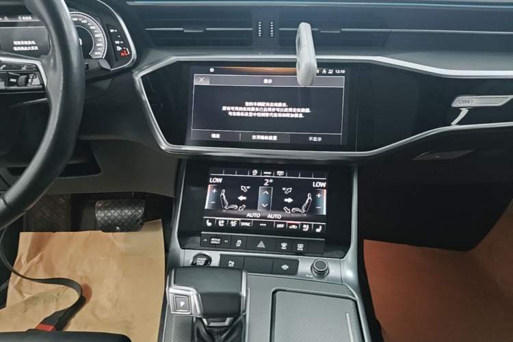 Used Audi A6L 2021 40 TFSI Luxury Prestige Edition Audio And AC Panel