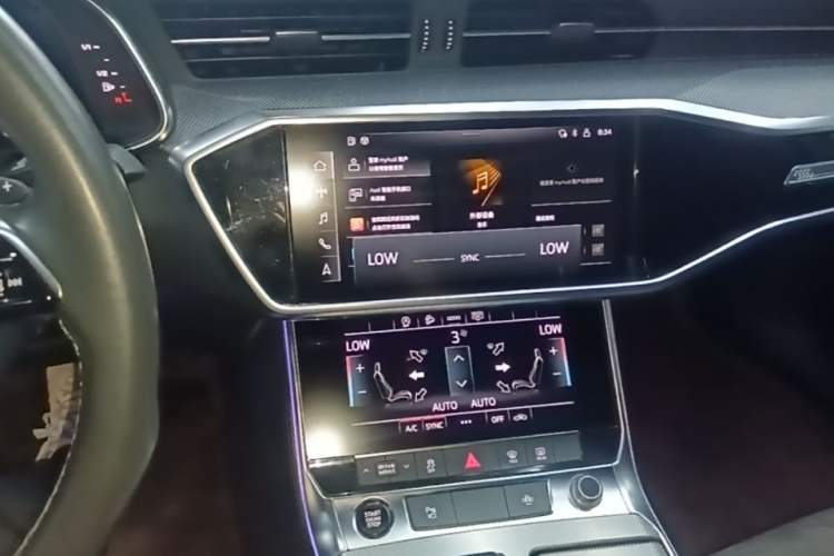 Used Audi A6L 2021 40 TFSI Luxury Dynamic Edition Audio And AC Panel