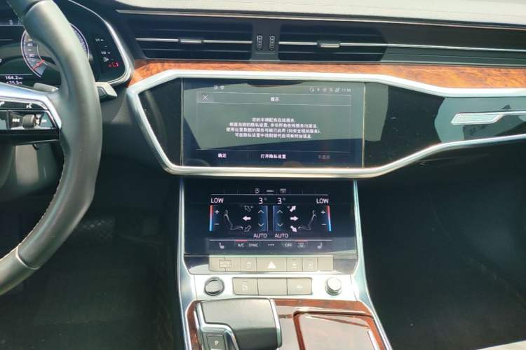 Used Audi A6L 2021 45 TFSI Prestige Dynamic Edition Audio And AC Panel