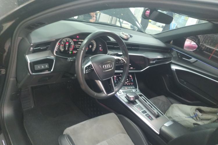 Used Audi A6L 2021 40 TFSI Luxury Dynamic Edition Center Console