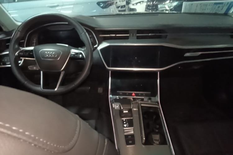 Used Audi A6L 2021 40 TFSI Luxury Prestige Edition Center Console
