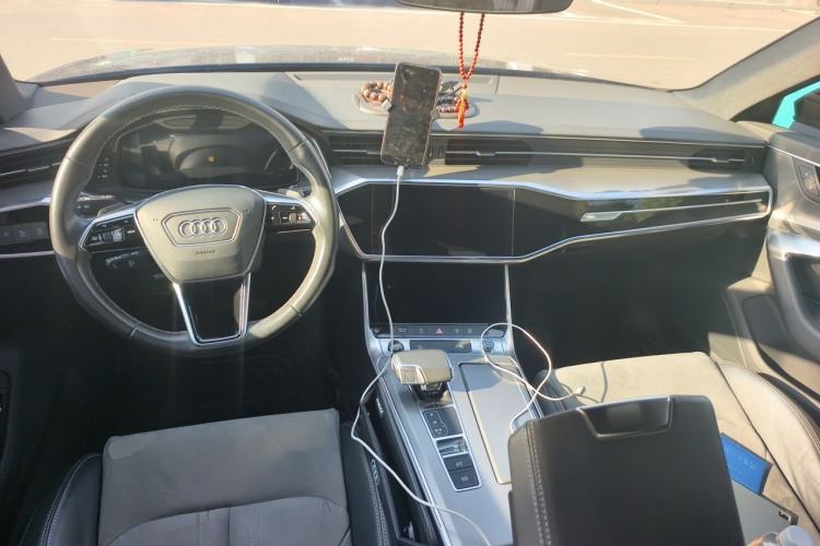 Used Audi A6L 2021 40 TFSI Luxury Dynamic Edition Center Console