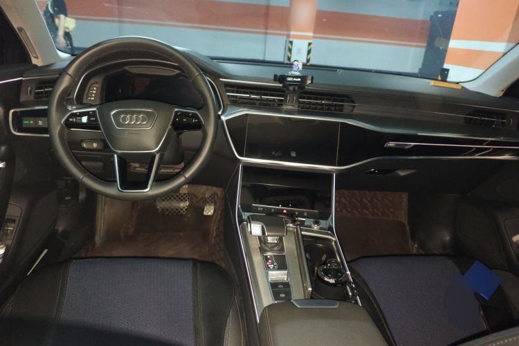 Used Audi A6L 2021 40 TFSI Luxury Prestige Edition Center Console
