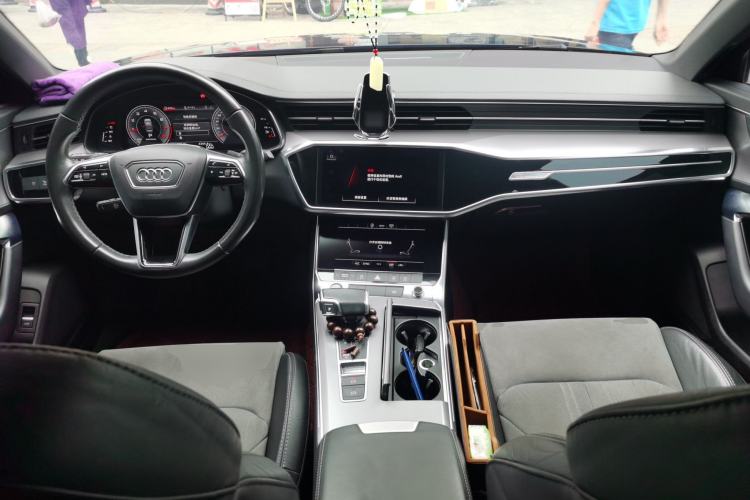 Used Audi A6L 2021 40 TFSI Luxury Dynamic Edition Center Console