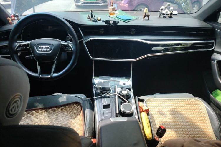 Used Audi A6L 2021 45 TFSI Enjoy Life Edition Center Console