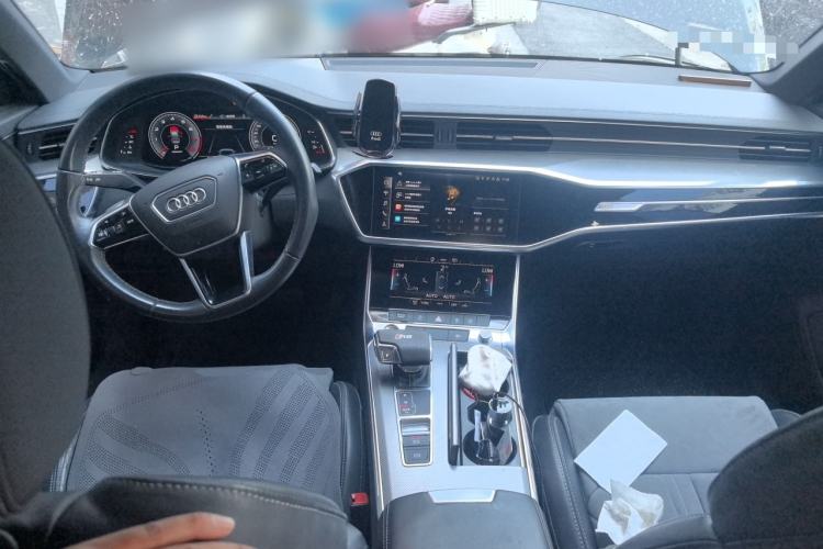 Used Audi A6L 2021 40 TFSI Luxury Dynamic Edition Center Console