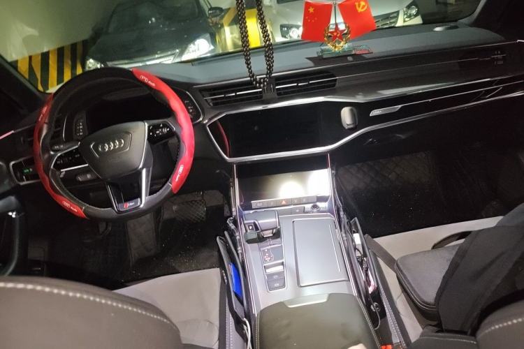 Used Audi A6L 2021 40 TFSI Luxury Dynamic Edition Center Console
