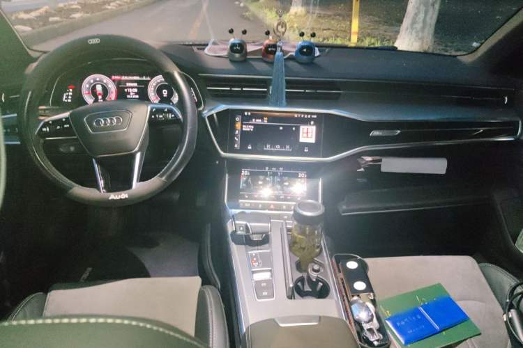 Used Audi A6L 2021 40 TFSI Luxury Dynamic Edition Center Console