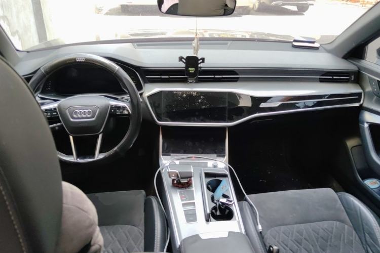 Used Audi A6L 2021 45 TFSI Enjoy Life Edition Center Console
