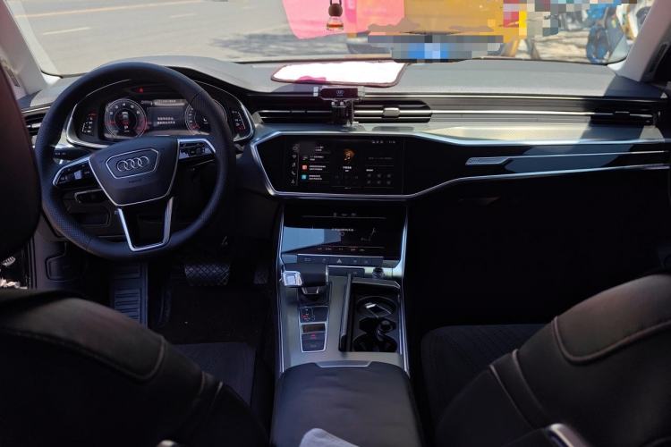 Used Audi A6L 2021 40 TFSI Luxury Prestige Edition Center Console