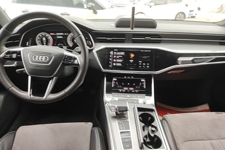 Used Audi A6L 2021 40 TFSI Luxury Dynamic Edition Center Console