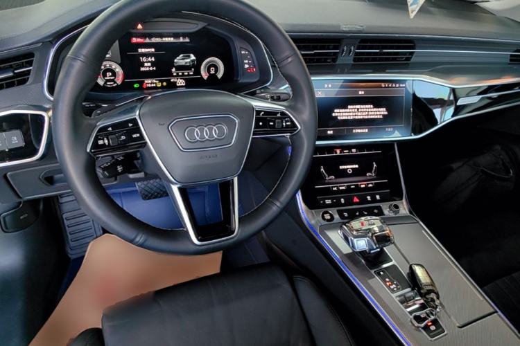 Used Audi A6L 2021 40 TFSI Luxury Dynamic Edition Center Console