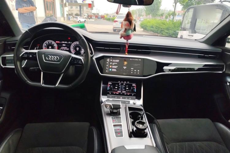 Used Audi A6L 2021 55 TFSI quattro Prestige Dynamic Edition Center Console