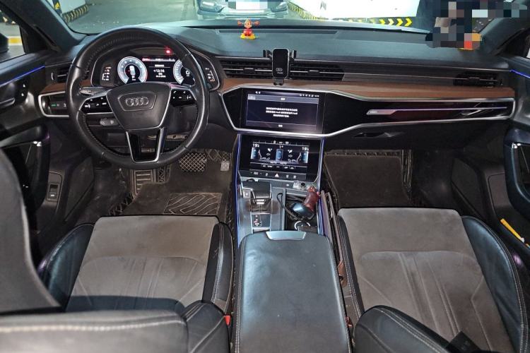 Used Audi A6L 2021 40 TFSI Luxury Dynamic Edition Center Console
