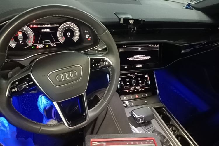 Used Audi A6L 2021 40 TFSI Luxury Dynamic Edition Center Console