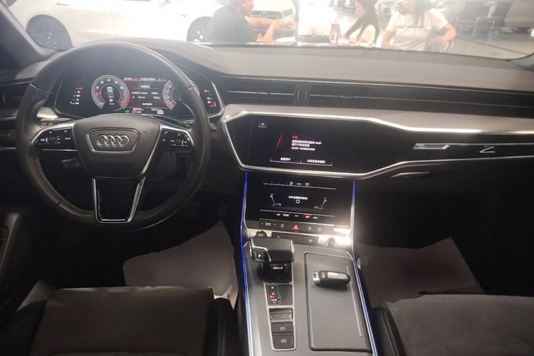 Used Audi A6L 2021 40 TFSI Luxury Dynamic Edition Center Console