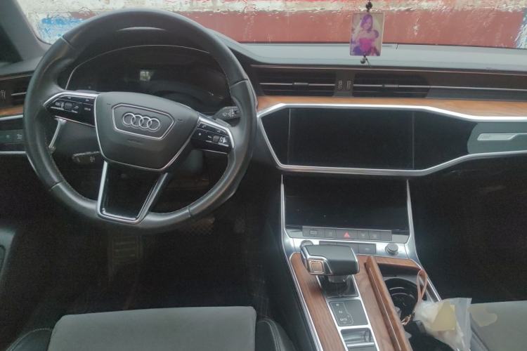 Used Audi A6L 2021 45 TFSI Enjoy Life Edition Center Console