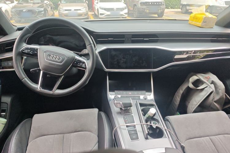 Used Audi A6L 2021 40 TFSI Luxury Dynamic Edition Center Console