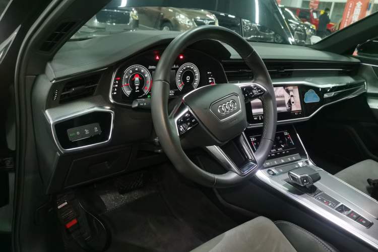 Used Audi A6L 2021 40 TFSI Luxury Dynamic Edition Center Console