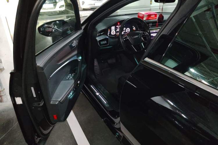 Used Audi A6L 2021 55 TFSI quattro Prestige Dynamic Edition Driver Seat